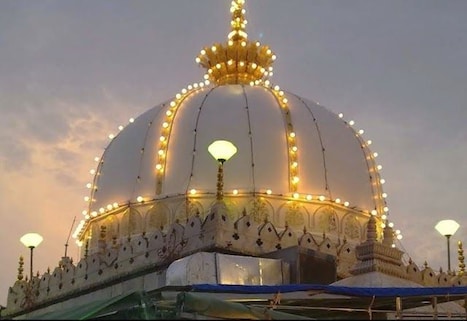 Ajmer Sharif Dargah (Moinuddin Chisti Tomb)